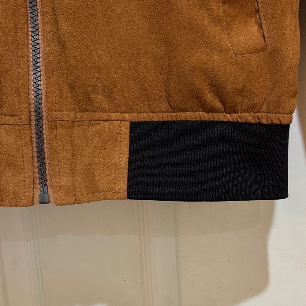 NWOT Men's Faux Suede Lightweight Bomber Jacket Size M - Picture 4 of 10